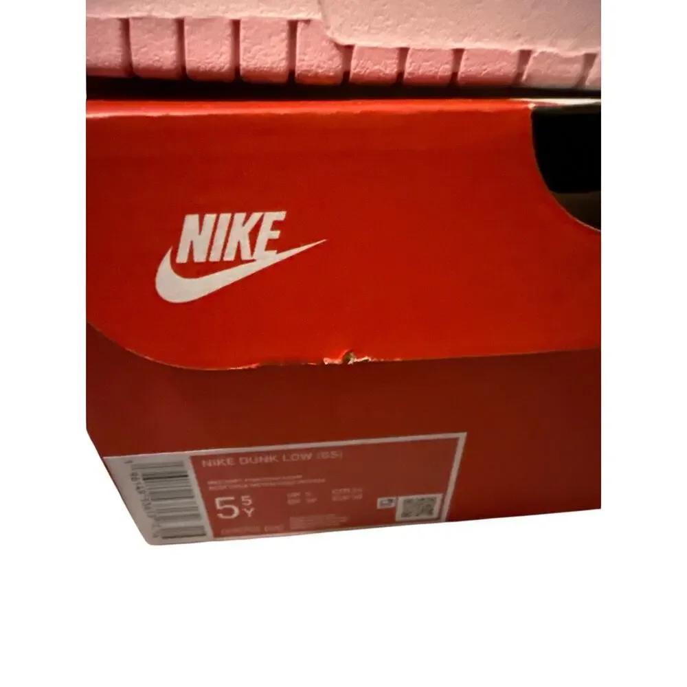 NIKE DUNK LOW - pink - size 5.5 TRIPLE PINK BARBIE